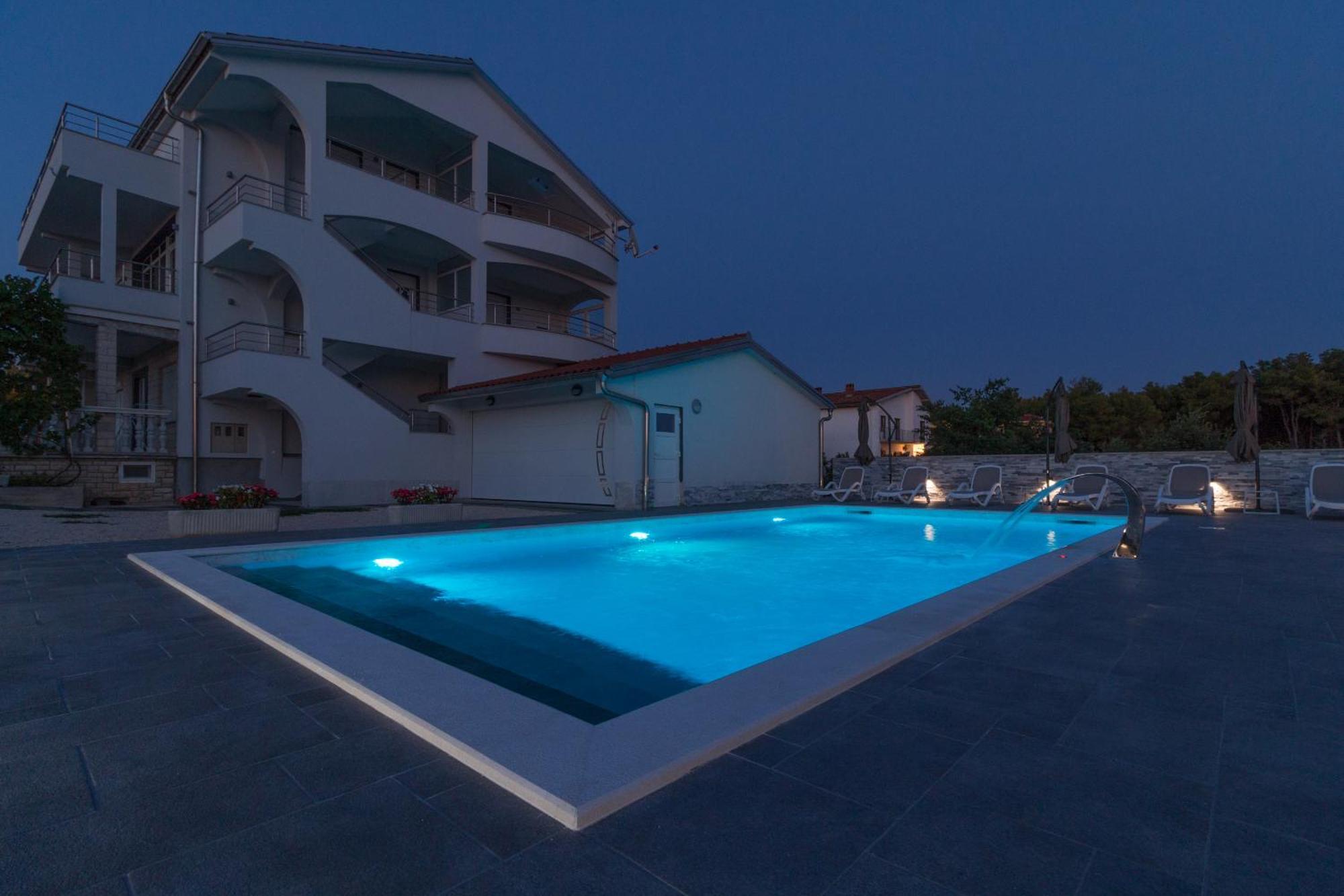 Apartmani Martin Mit Beheiztem Pool With Heated Pool Bibinje Exterior photo